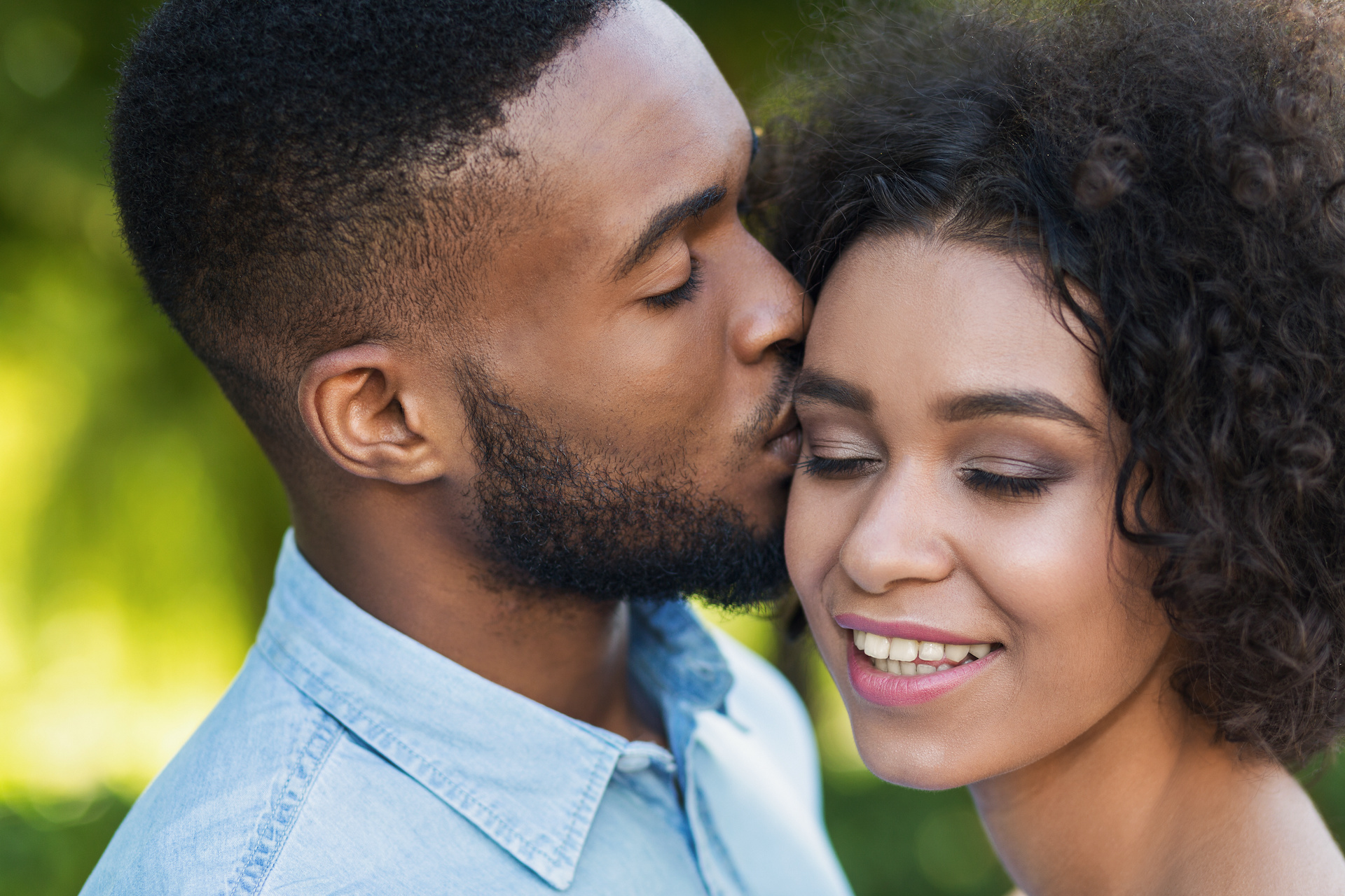 Love and Be Loved AdobeStock_252282517